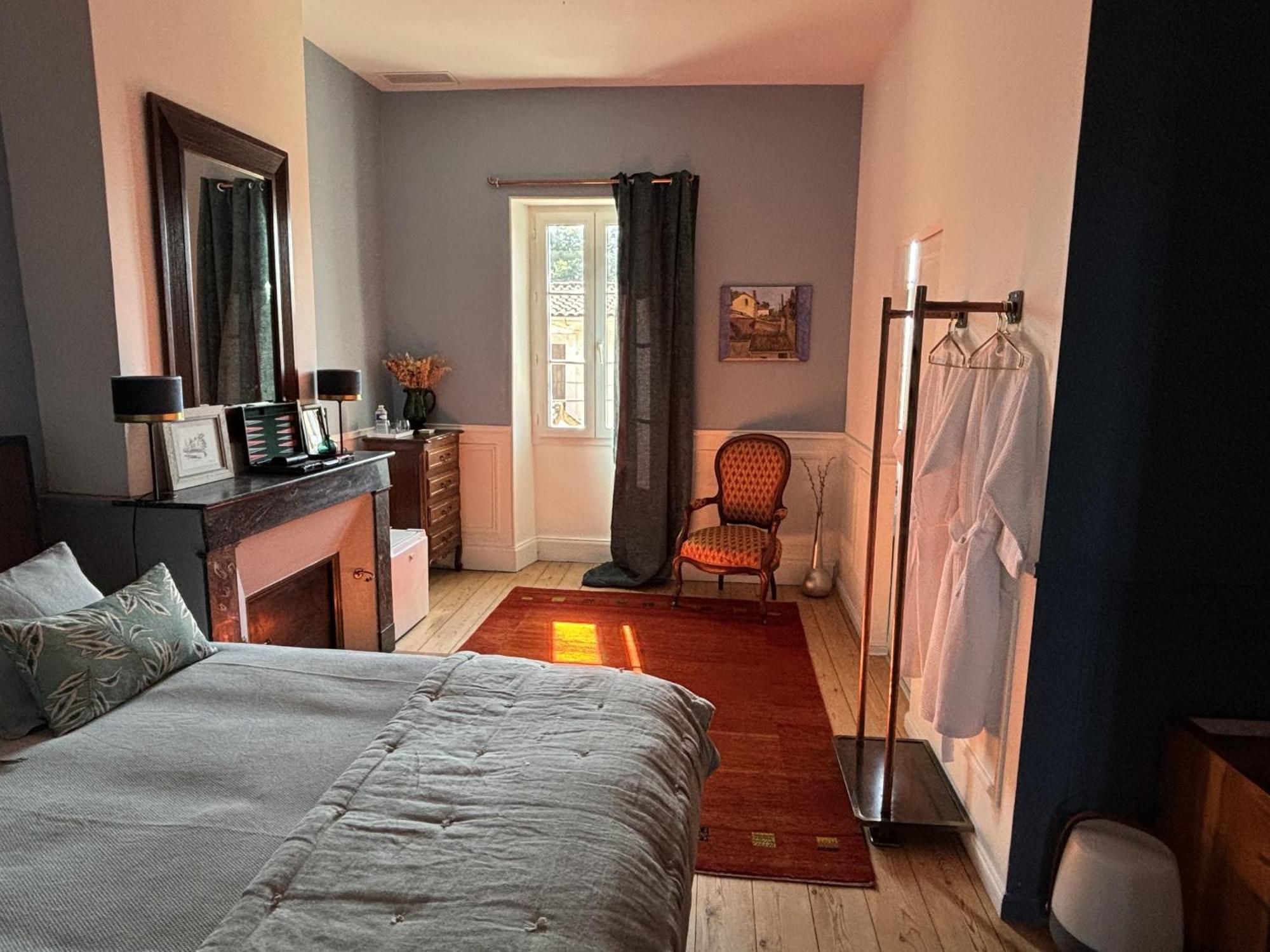 Maison Jeroboam Saint-Estephe  Bilik gambar